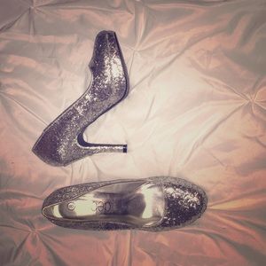 Sparkly fashion pumps