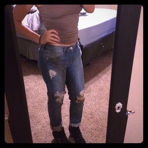 Boyfriend distressed jeans