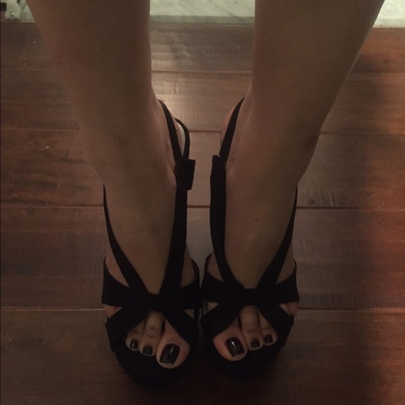 Comfy Strappy Platform Wedges