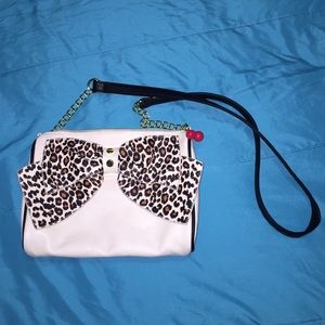 NWOT Betsy Johnson crossbody