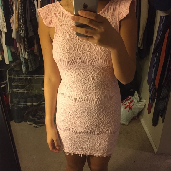 Pink lace dress w/ low cut back🔥💃🏽 - Picture 3 of 4