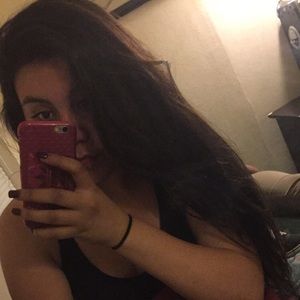 Meet your Posher, Alexia