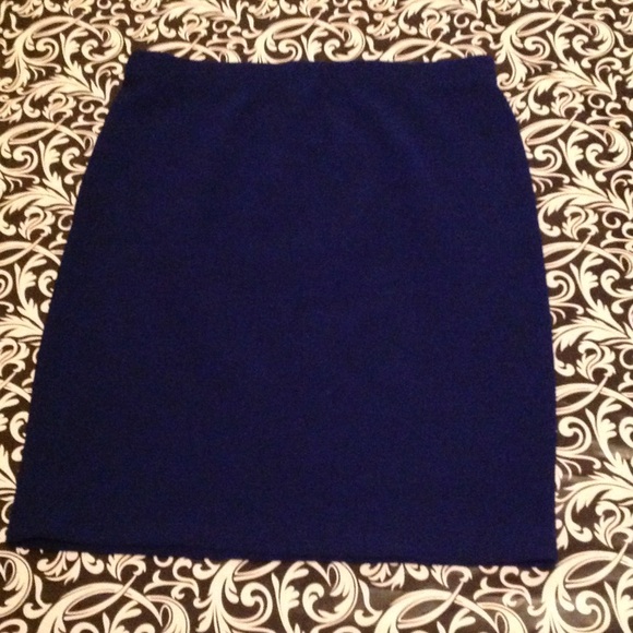 Blue pencil skirt - Picture 2 of 2