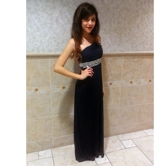 Prom dress - Picture 4 of 4