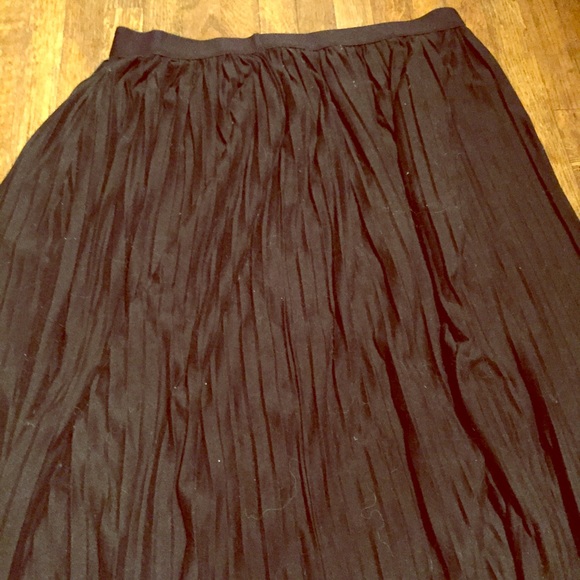 Topshop black pleated maxi skirt size 8