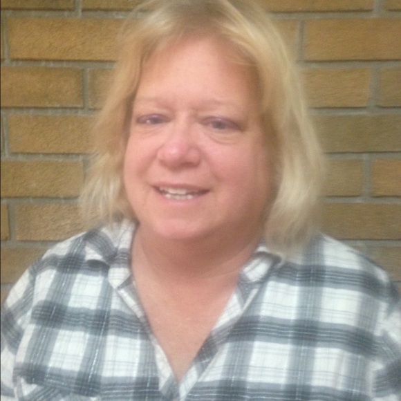 Meet your Posher, Joanne - Picture 1 of 1