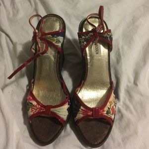 Steve Madden floral print wedge sandals
