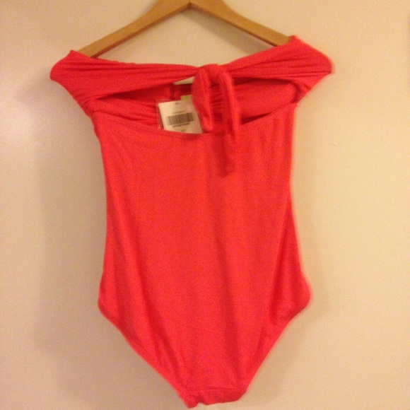 Reserved Carmen Marc Valvo 1 pc embellished maillot💋 - Picture 5 of 5