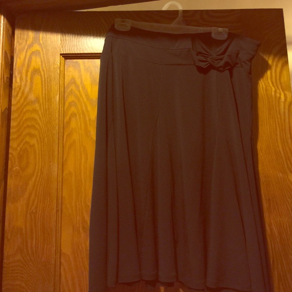 2x Blk elastic waist flare skirt