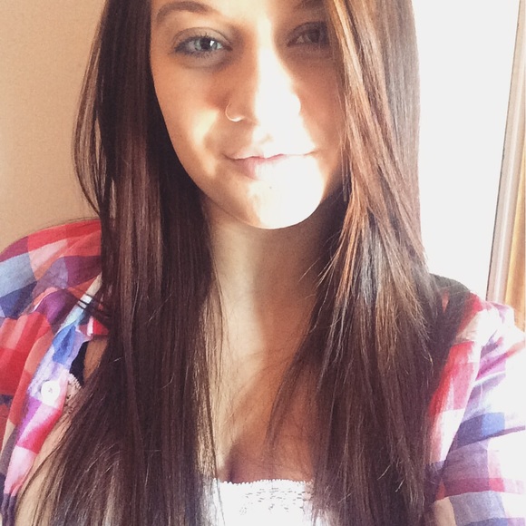 Meet your Posher, Courtney