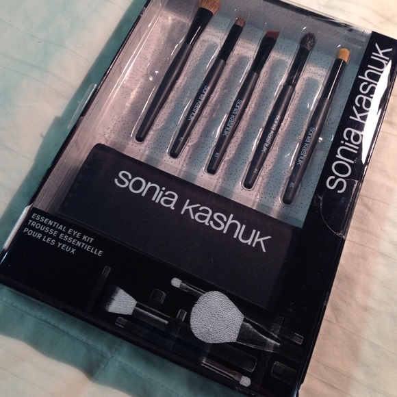 Sonia Kashuk eye brushes kit