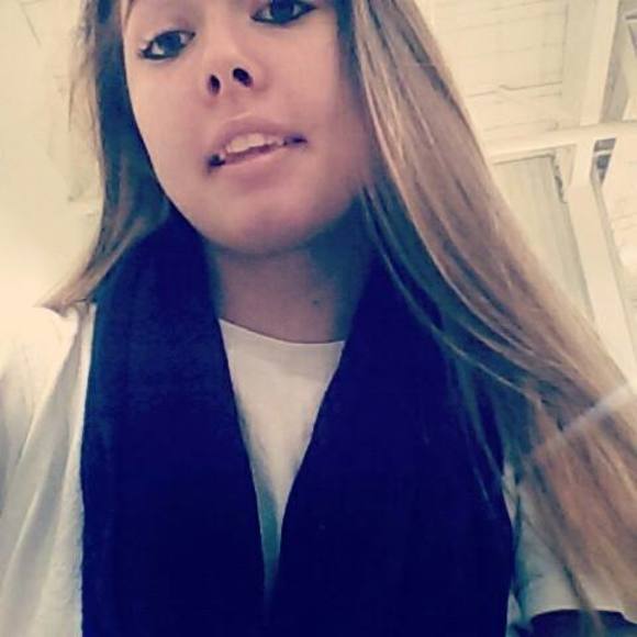 Meet your Posher, Serissa - Picture 1 of 1