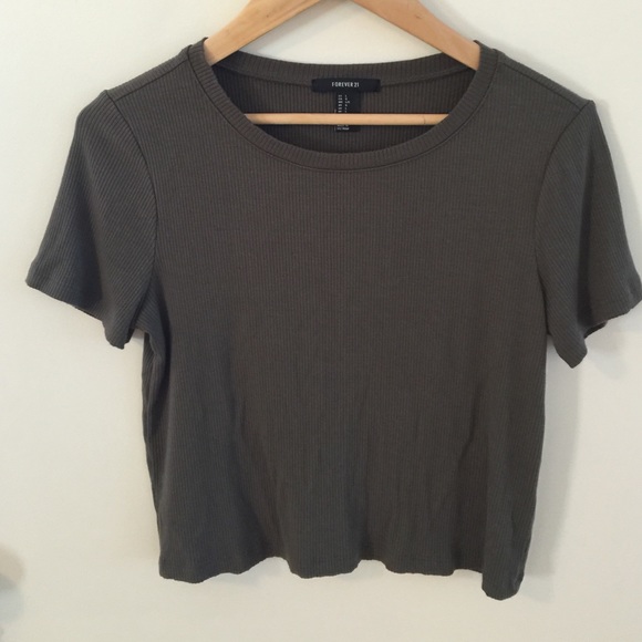 Ridded olive green crop top✨