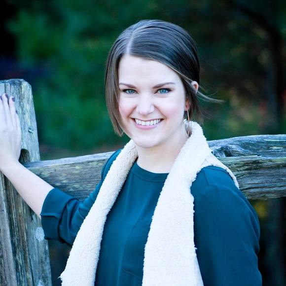 Meet your Posher, Jennifer