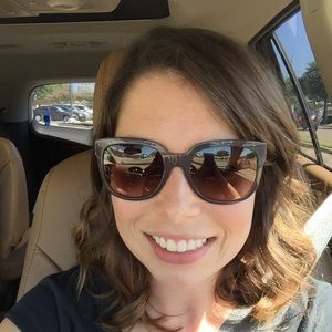 Meet your Posher, Rachel