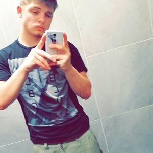 Meet your Posher, Travis