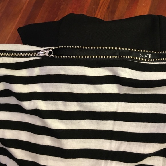 Black & White dress * NWT* - Picture 2 of 3