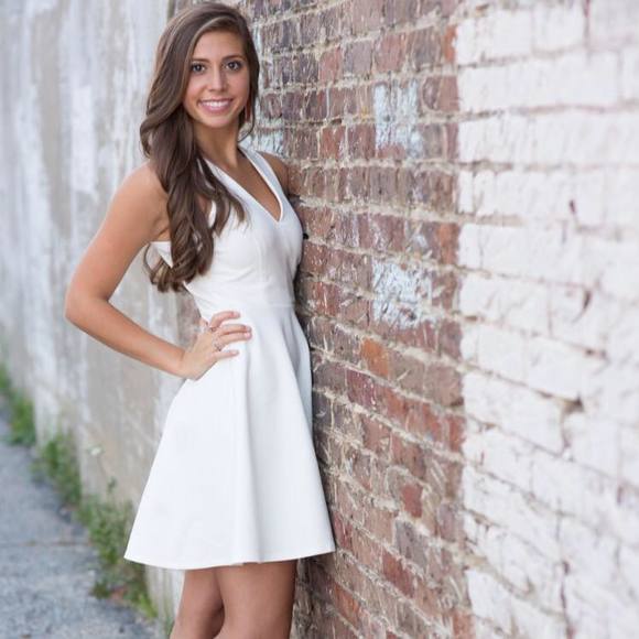 Meet your Posher, Abby