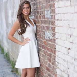 Meet your Posher, Abby