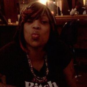 Meet your Posher, Yolanda