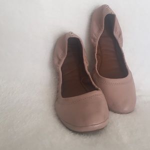 Lucky brand nude flats