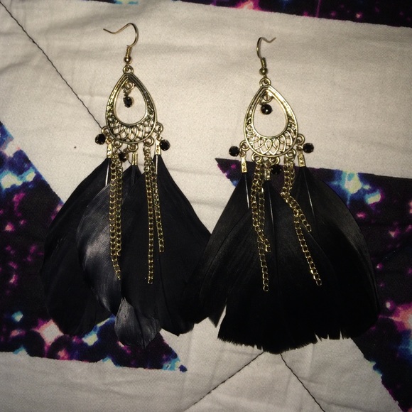 Black Feather Dangle Earrings