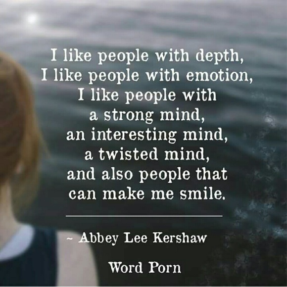 Meet your Posher, Kim๐ - Picture 2 of 4