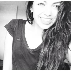 Meet your Posher, Mikayla