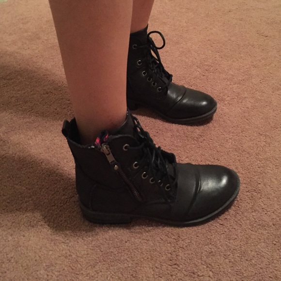 American Rag boots - Picture 4 of 4