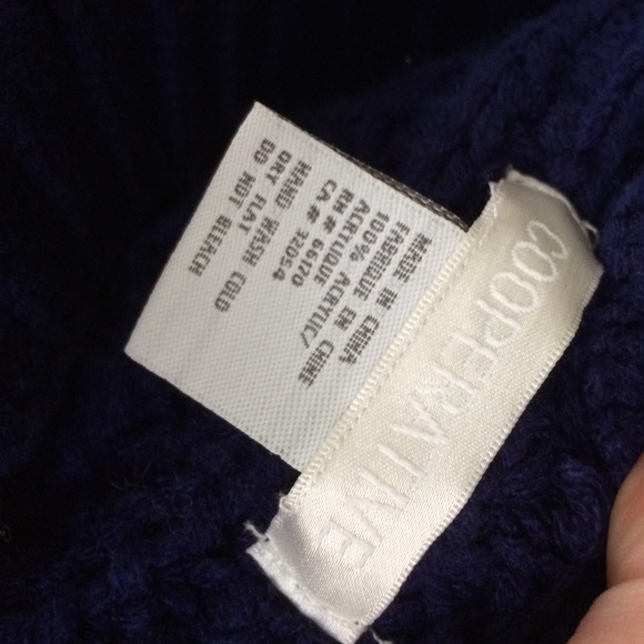 Urban outfitters infinity scarf - Picture 2 of 3