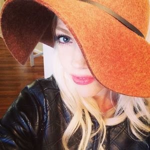 Meet your Posher, Heidi