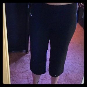 Black nike crop yoga capris