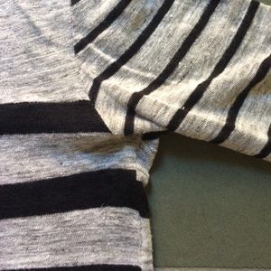 Madewell Tops - Striped linen Madewell tee Madewell Tops - Striped linen Madewell tee