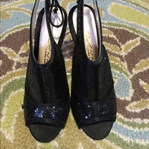 Sequence Black Shoes- Caparros
