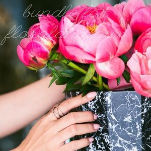 Bundle for @floralandfaux 🌹🔲