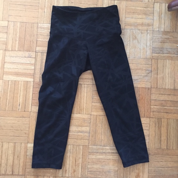 Old Navy XS petite yoga compression crops