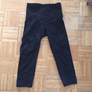 Old Navy XS petite yoga compression crops