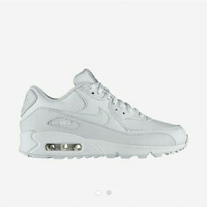 *closet closing* White nike air max