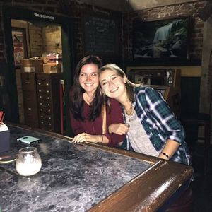 Meet your Posher, Caroline