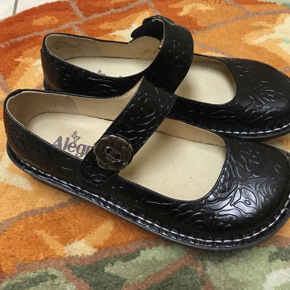 NWOT Alegria Shoes Black size 6