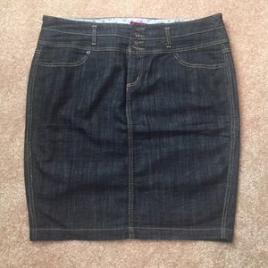 Denim pencil skirt