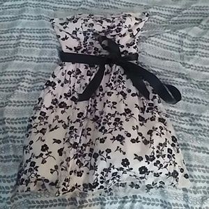 Strapless lace dress