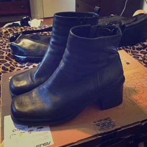 Black Ankle Ecco Boots
