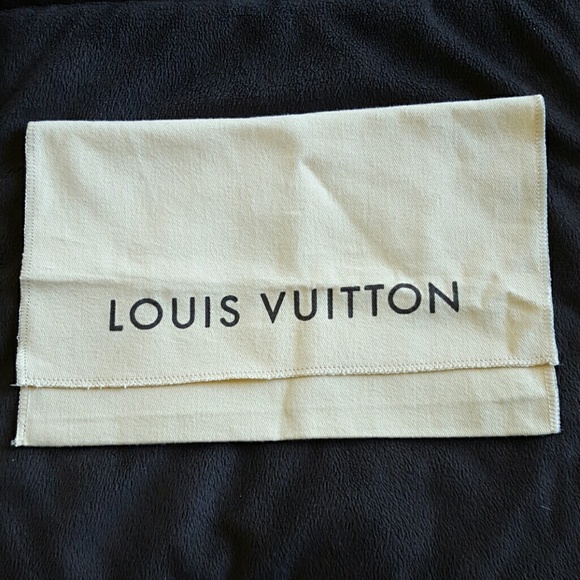 Louis Vuitton small dust bag - Picture 1 of 3