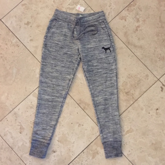 Pink VS sweats - Picture 2 of 3