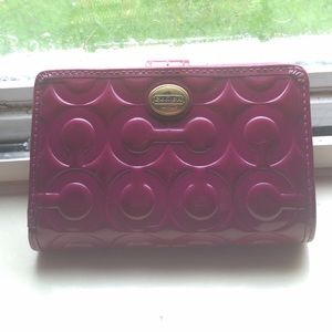 Authentic magenta Coach wallet w/ snap enclosure
