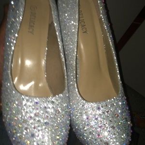 Sparkle heels 😍