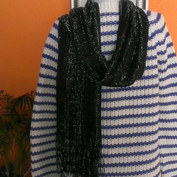 Nice Scarf  O S - Picture 1 of 3