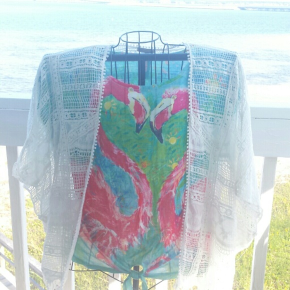 White cotton lace short sleeve open front cover. - Picture 1 of 3