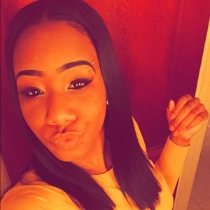 Meet your Posher, Leslie